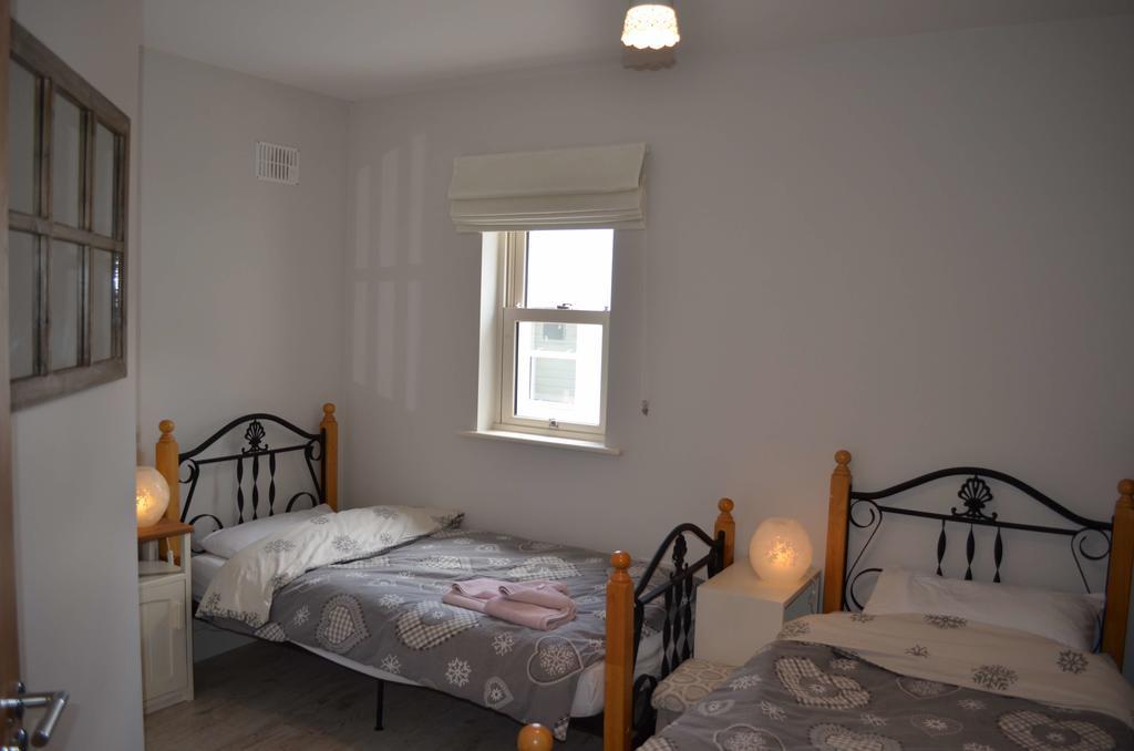 בארנה Galway Coast Cottages מראה חיצוני תמונה