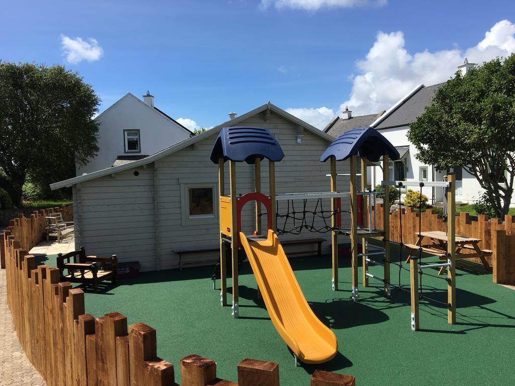 בארנה Galway Coast Cottages מראה חיצוני תמונה