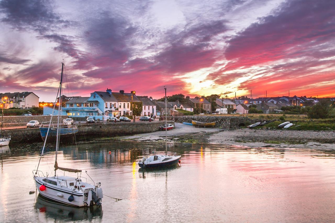 בארנה Galway Coast Cottages מראה חיצוני תמונה