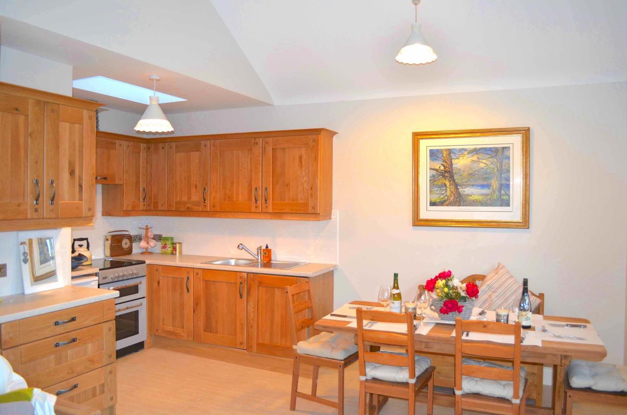 בארנה Galway Coast Cottages מראה חיצוני תמונה
